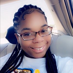 Meet your Posher, Ashlee